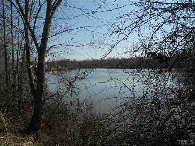 33 Crystal Lake Dr - Photo 3 of 6