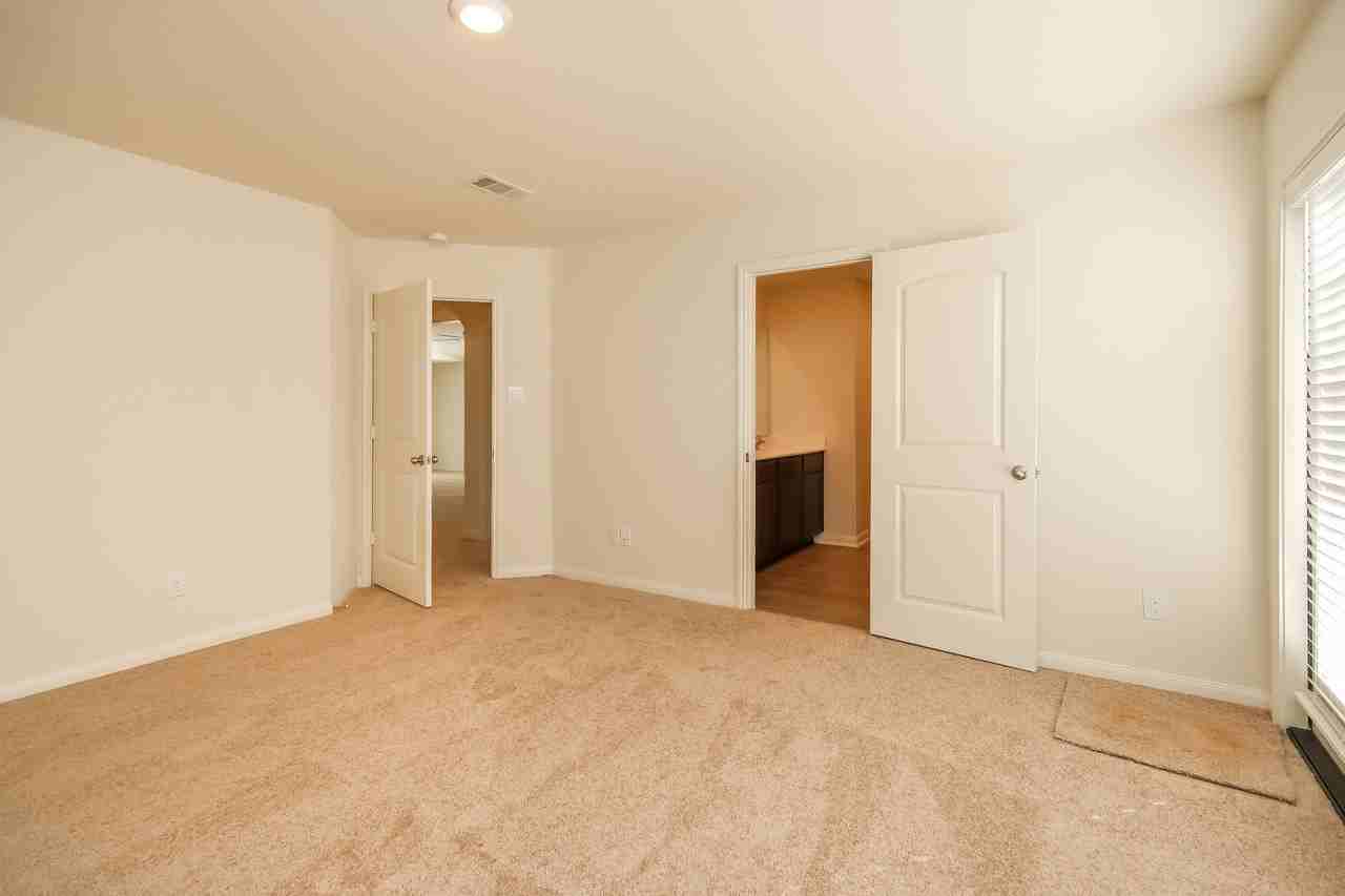 1110 Rare Fancy Dr - Photo 7 of 13