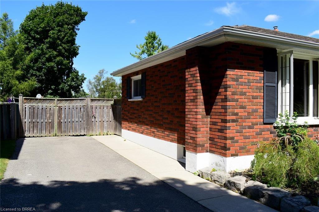 5 McCammon Street - Photo 2 of 32