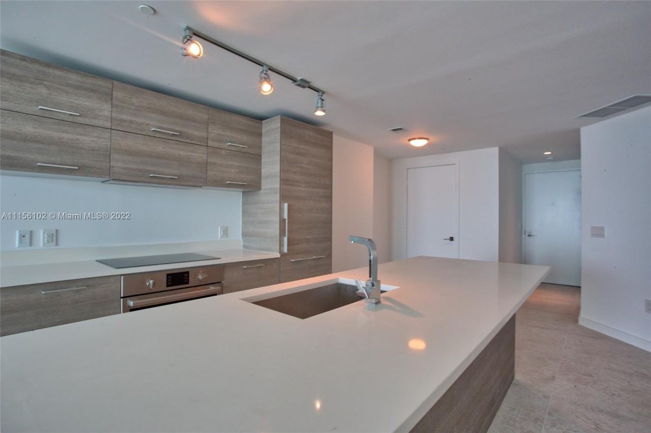 NE 32nd St & Biscayne Blvd - Photo 3 of 8