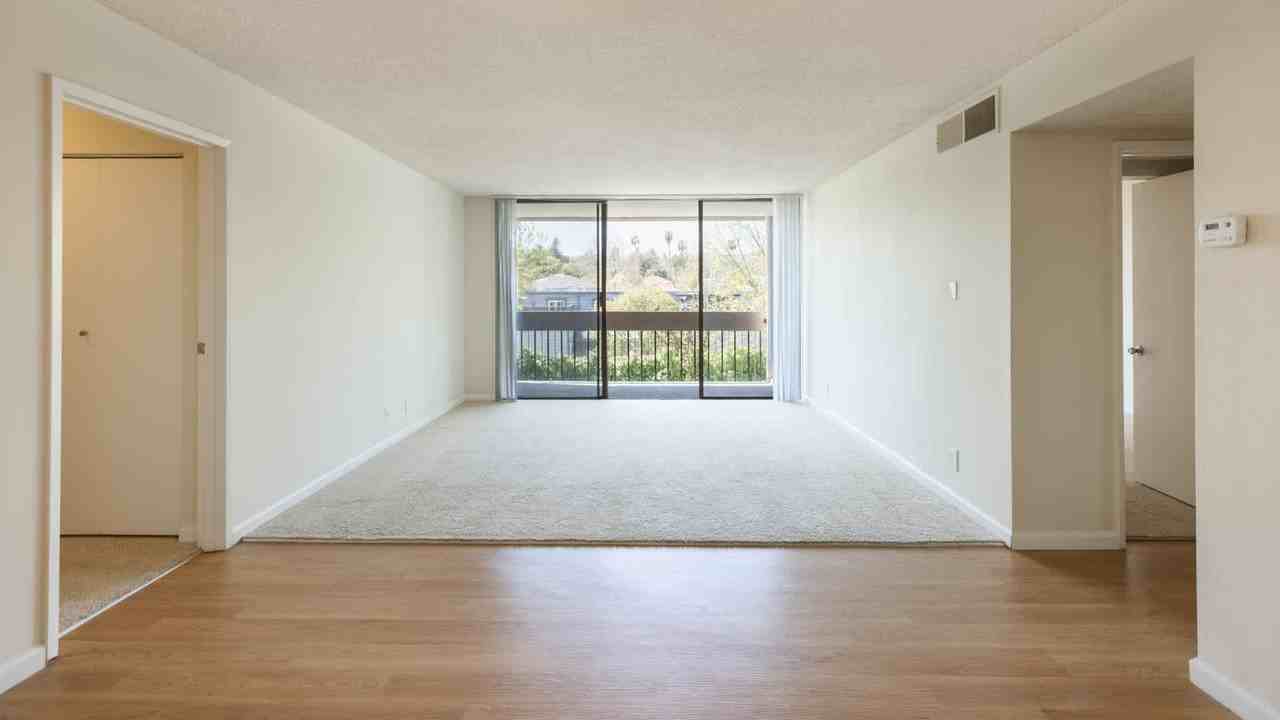 West 5th - Photo 6 of 17