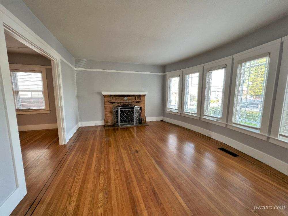 Green Avenue & Kains Ave - Photo 2 of 17