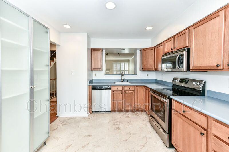 21 Fendall Ave - Photo 5 of 29