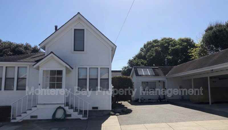 117 18th St - Photo 2 of 5