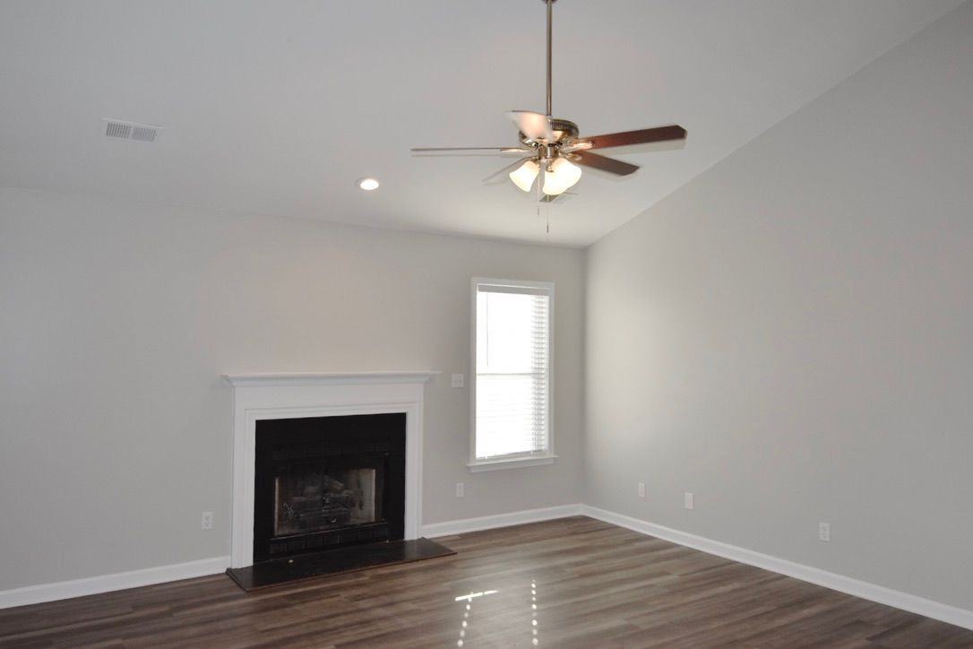 5314 Woodhollow Rd - Photo 3 of 16