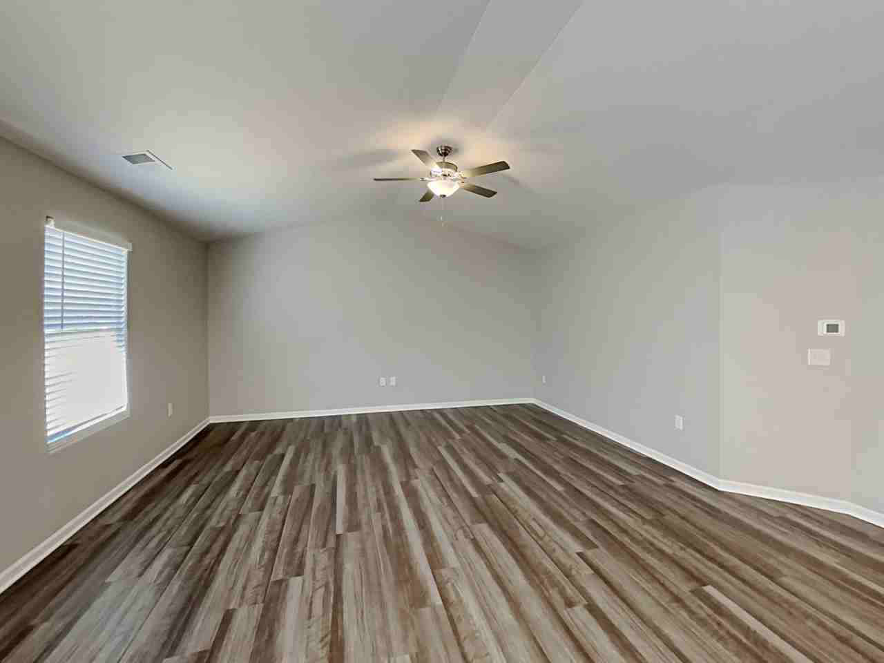 513 Belcaro Dr - Photo 3 of 18