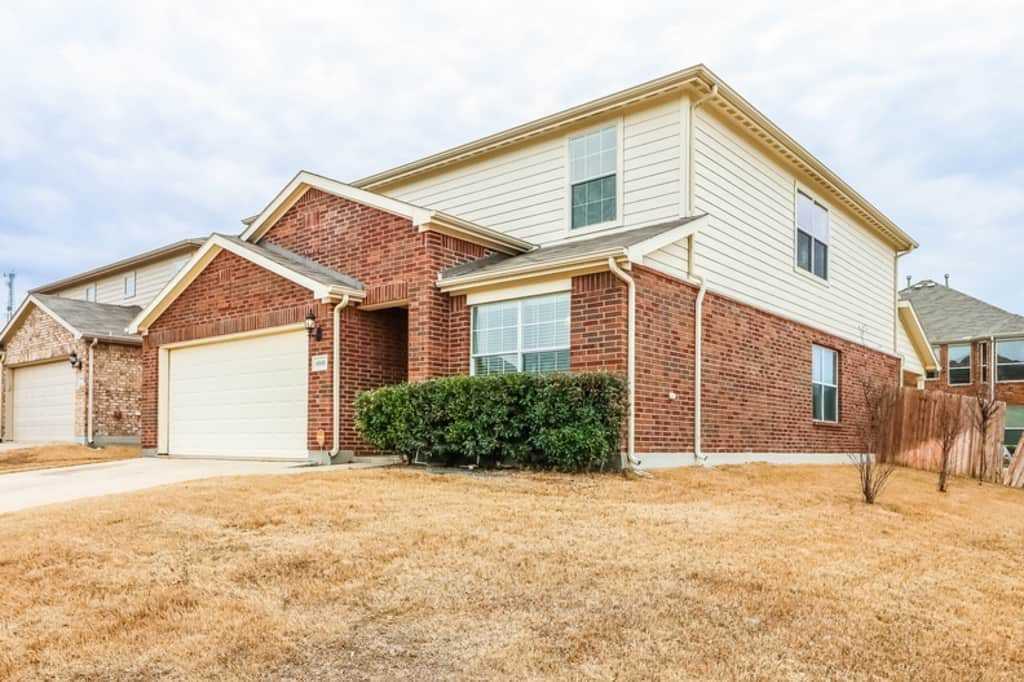 4500 Jaylin St - Photo 3 of 31