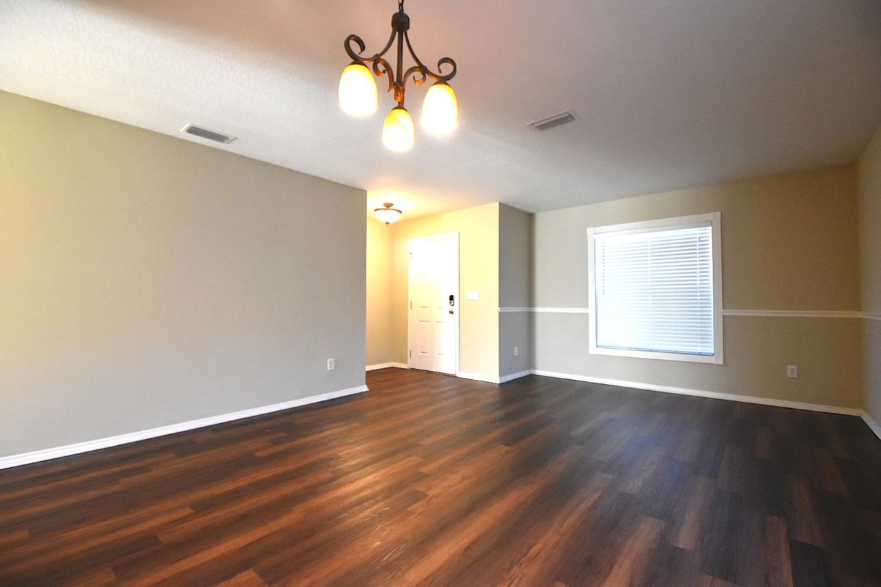 30806 Temple Stand Ave - Photo 2 of 14