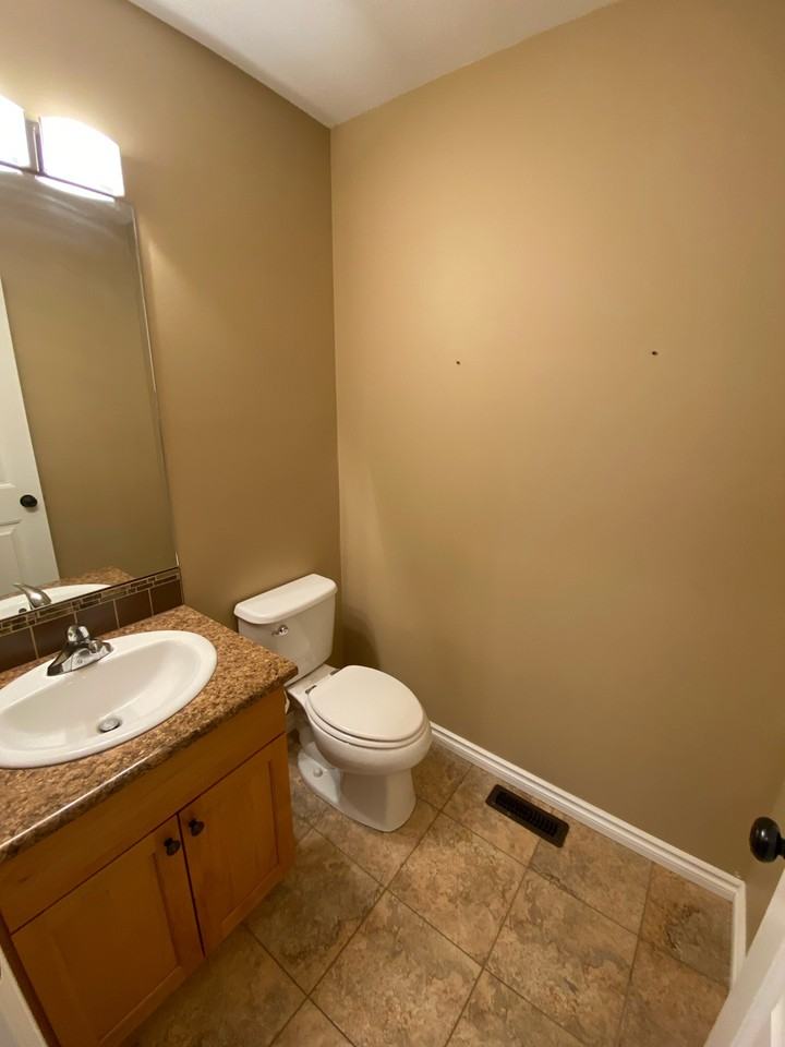 11720 102 St #11720 - Photo 2 of 21