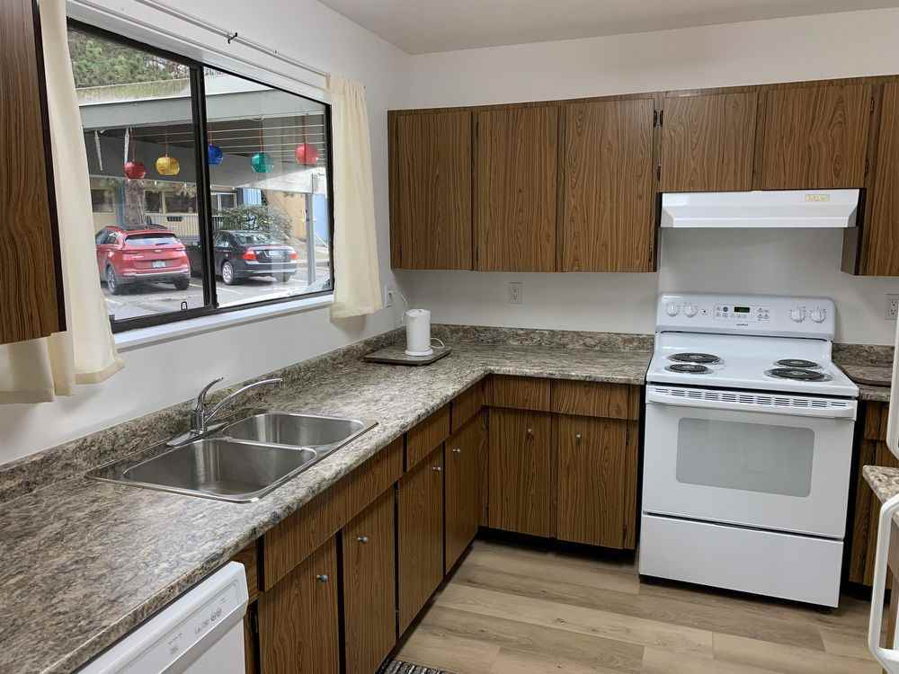 579 Carnation Pl - Photo 3 of 29