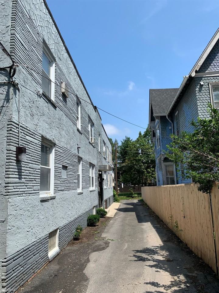 6644 N 8th St - Photo 2 of 22