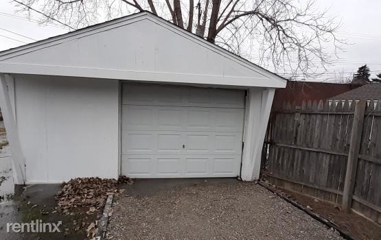 22819 Nagel St - Photo 3 of 10