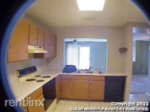 9606 Arcade Rdg - Photo 2 of 3