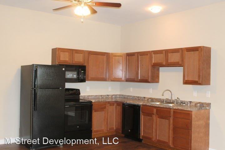 315 M St - Photo 2 of 12