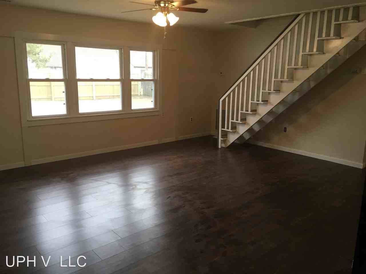 56 Neptune Ln - Photo 2 of 12