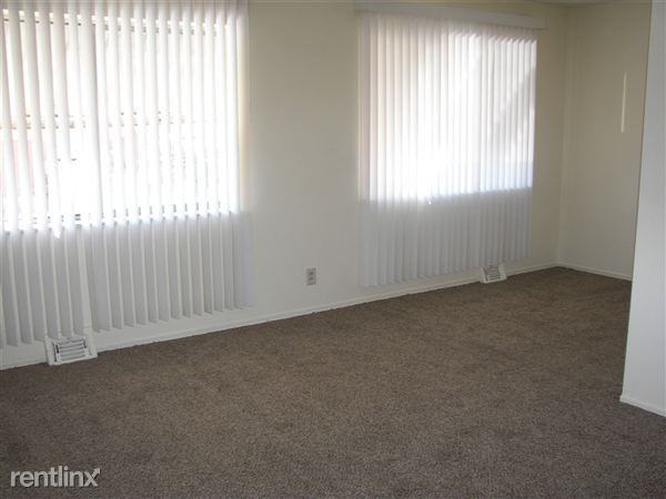 3507 Morganford Rd - Photo 3 of 6