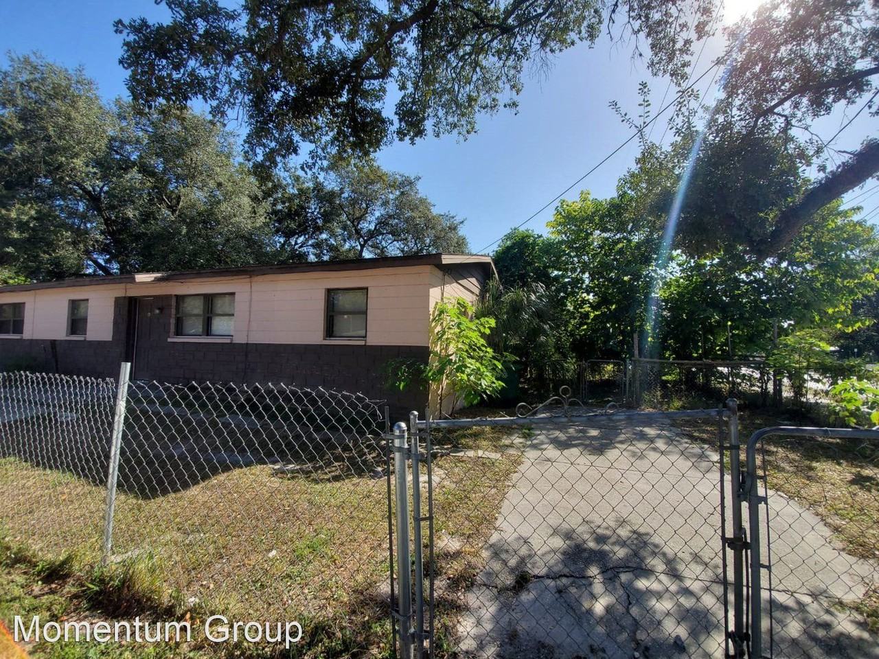 10401 N. 11th St. - Photo 2 of 14