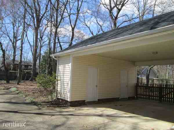 1109 Monticello St - Photo 2 of 9