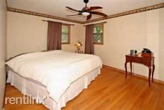 708 Diane Ave - Photo 2 of 2