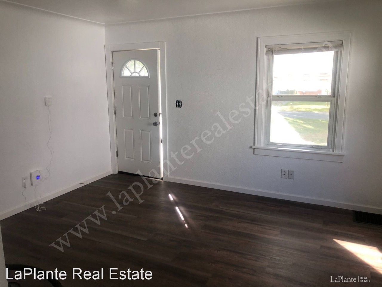 1116 Brookley Blvd - Photo 2 of 16