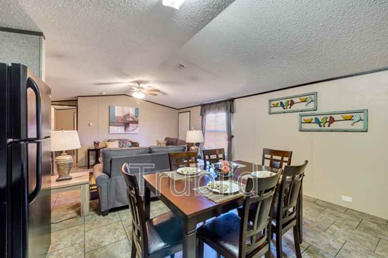 83 Ronald Blvd - Photo 3 of 8