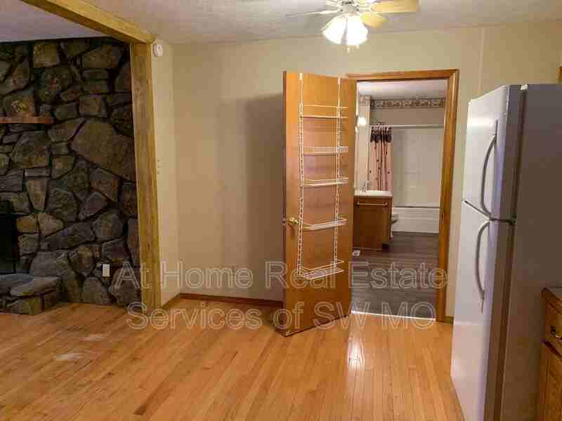 3516 S Linden Ave - Photo 3 of 15