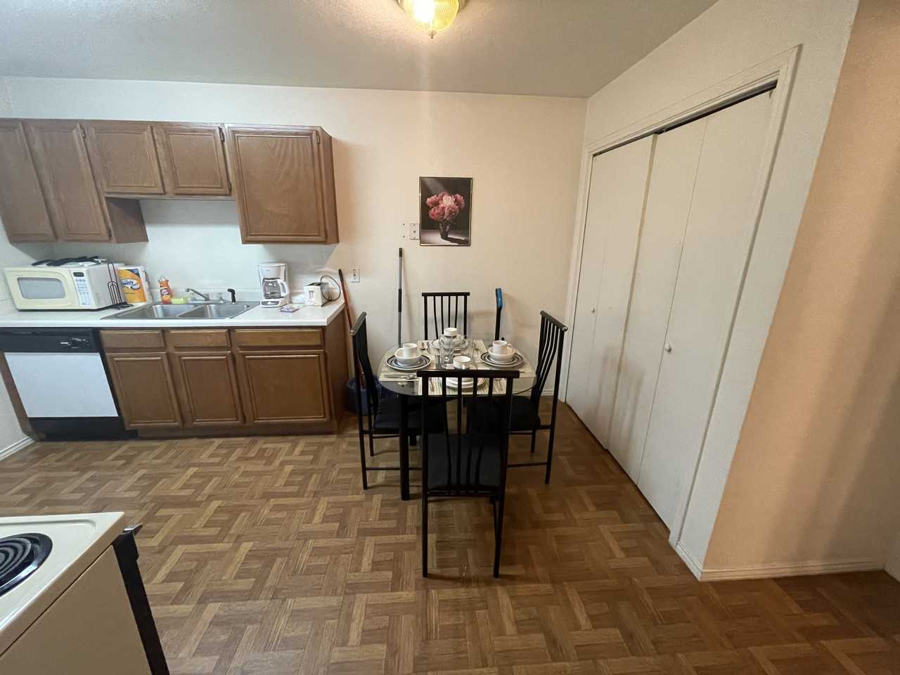 1605 Benttree Dr - Photo 2 of 8