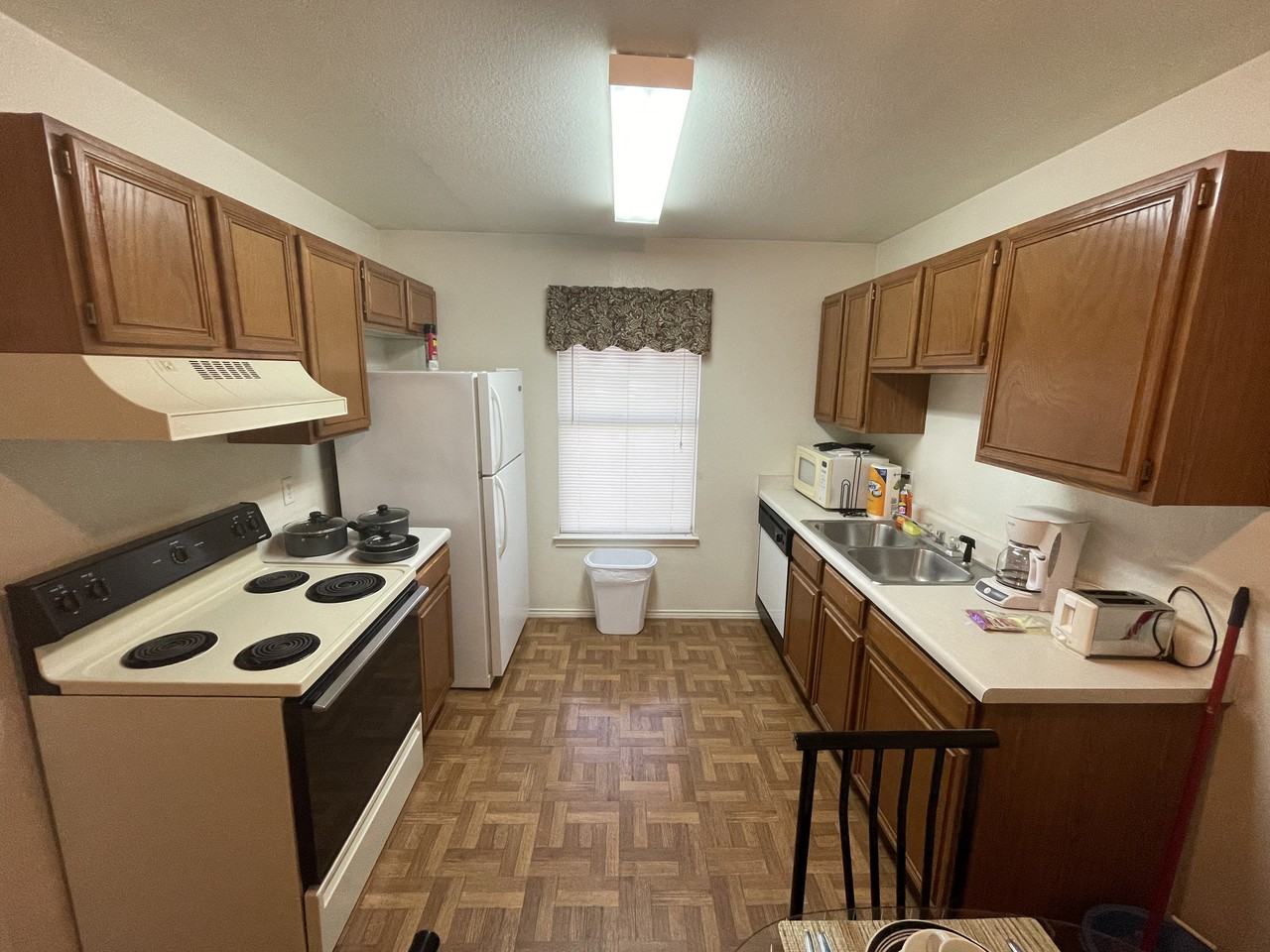 1605 Benttree Dr - Photo 3 of 8