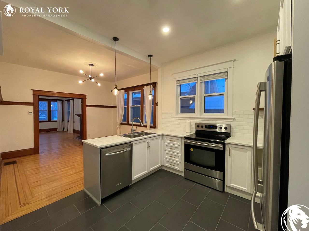 303 Wexford Ave S #1 - Photo 2 of 29