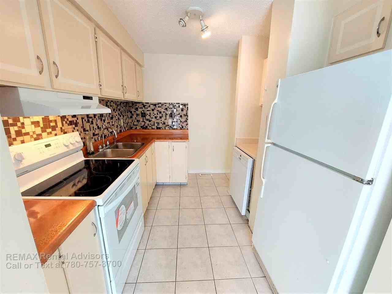 2590 79 St Nw - Photo 2 of 20