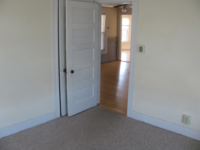 66 Hudson St - Photo 3 of 5