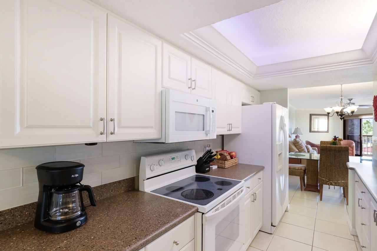 204 3rd St W #205 - Photo 3 of 22