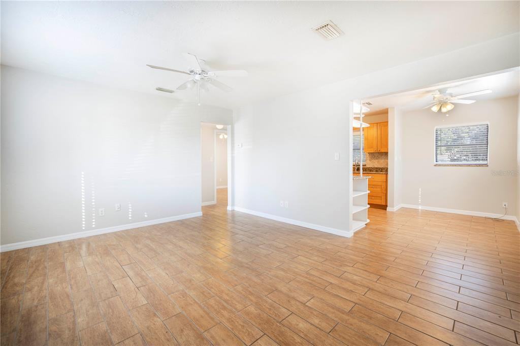 225 40th Avenue Northeast - Photo 2 of 15