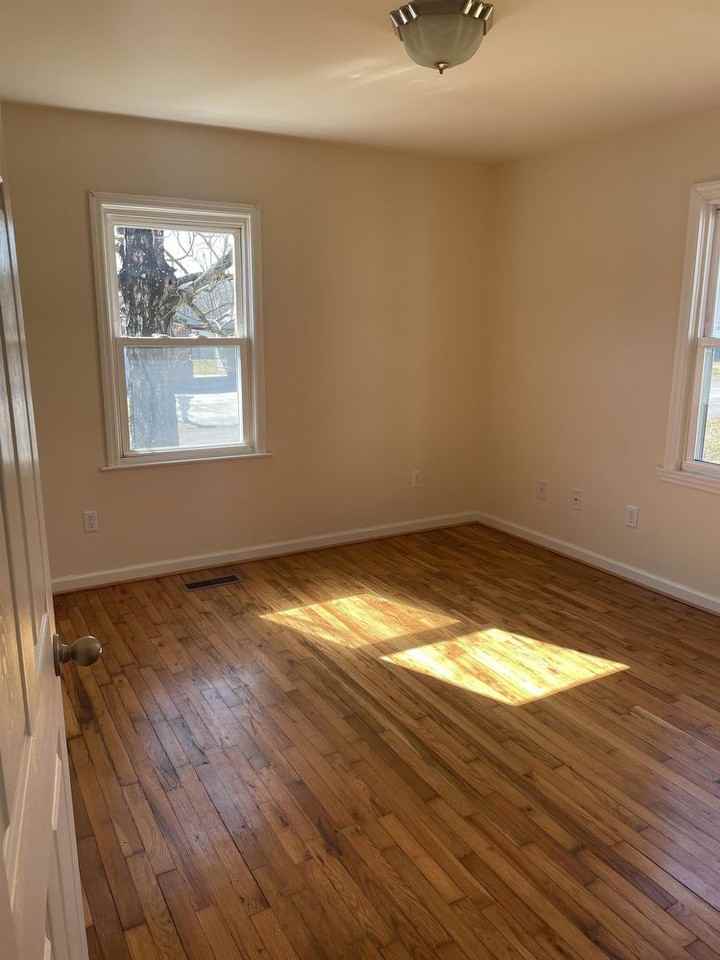 1430 Tennessee Ave - Photo 3 of 8