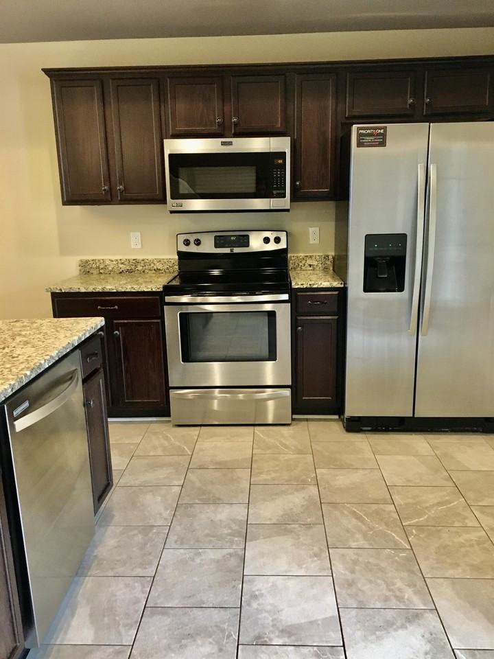 124 Capital St #1 - Photo 7 of 19