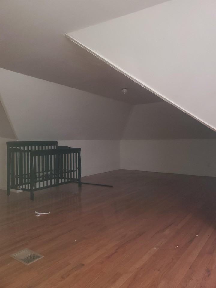15736 Biltmore St #1 - Photo 5 of 24