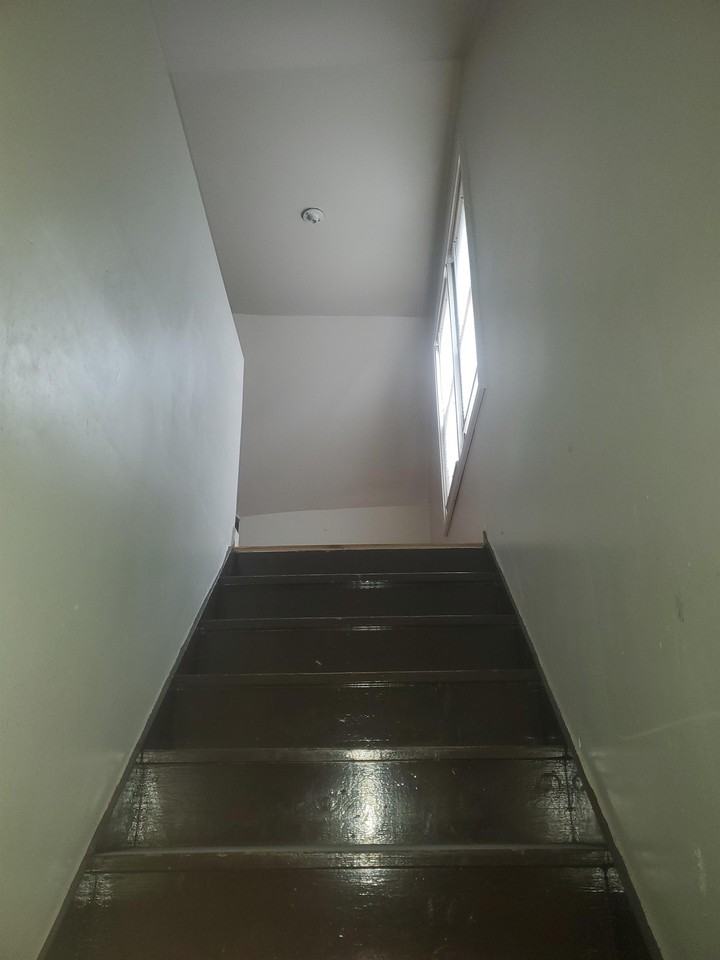 15736 Biltmore St #1 - Photo 6 of 24