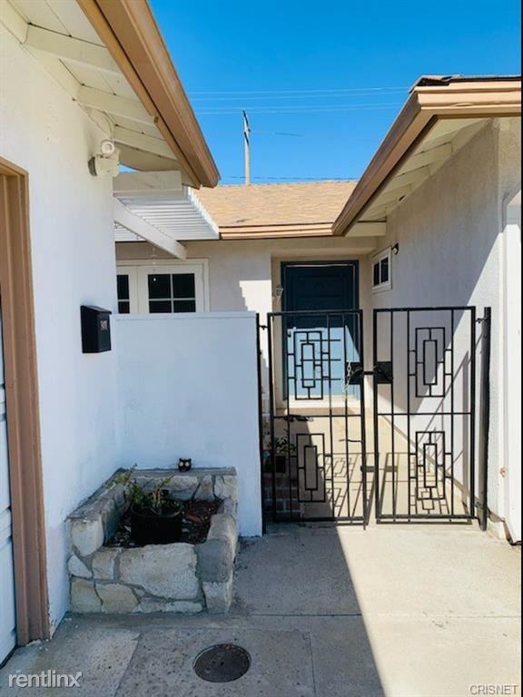 846 Verna Ave - Photo 2 of 6