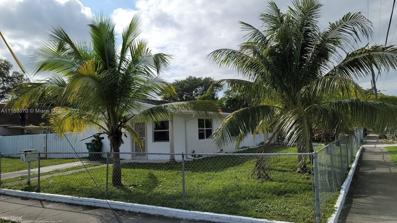 100 Nw 45th St #100 - Photo 2 of 2