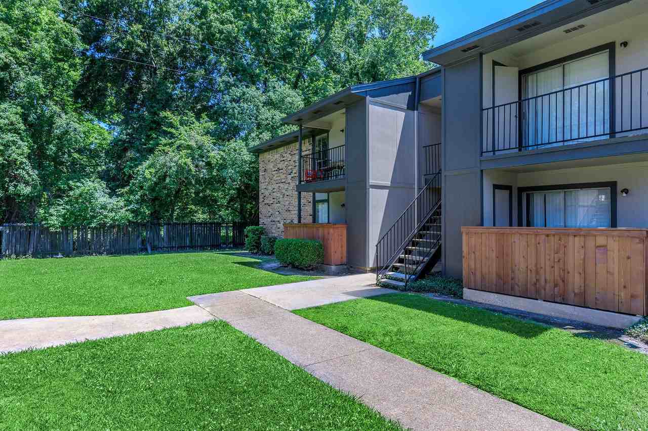 Autumn Oaks - Photo 3 of 27