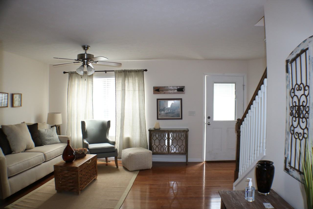 32 Sugar Maple Ln - Photo 2 of 13