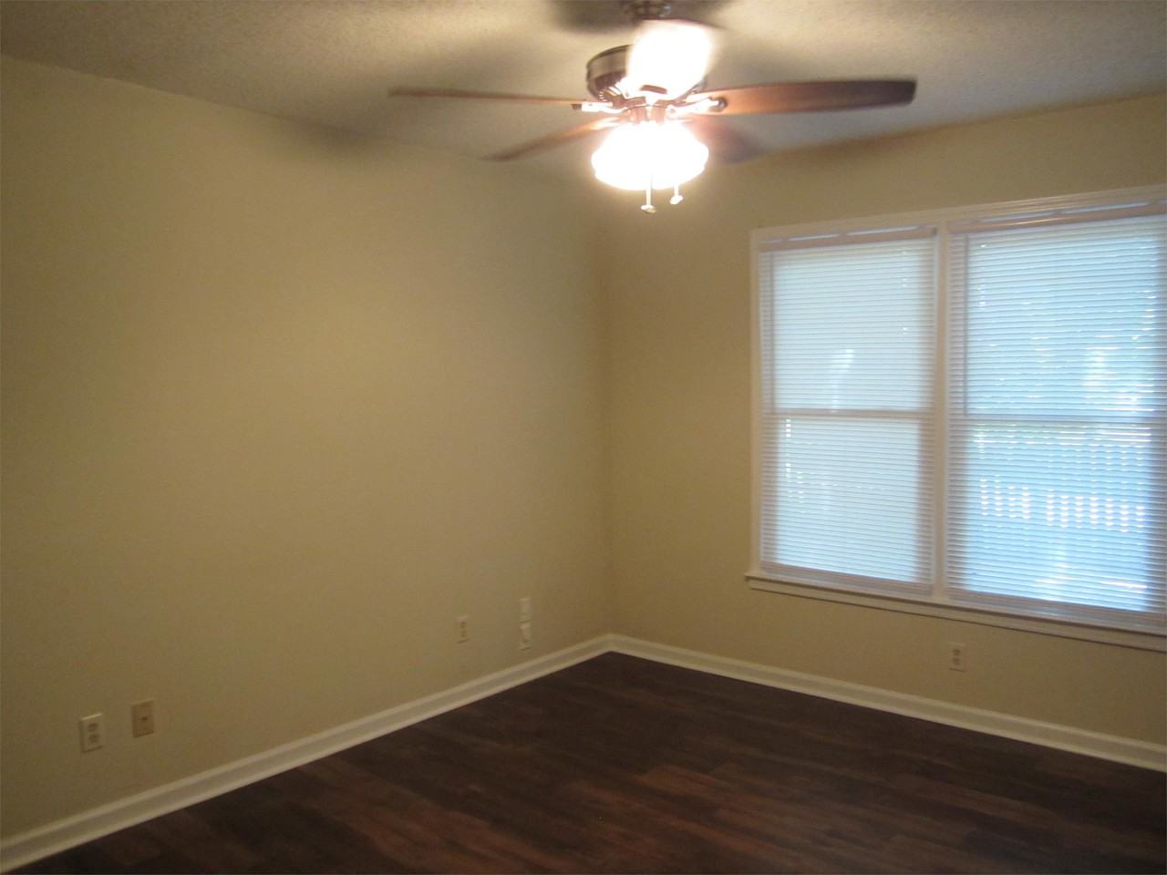 1686 Barnett Shoals Rd - Photo 6 of 15