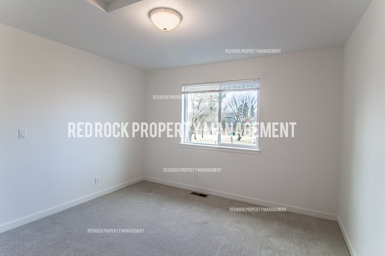 1108 N Davis Ln #1 - Photo 2 of 10