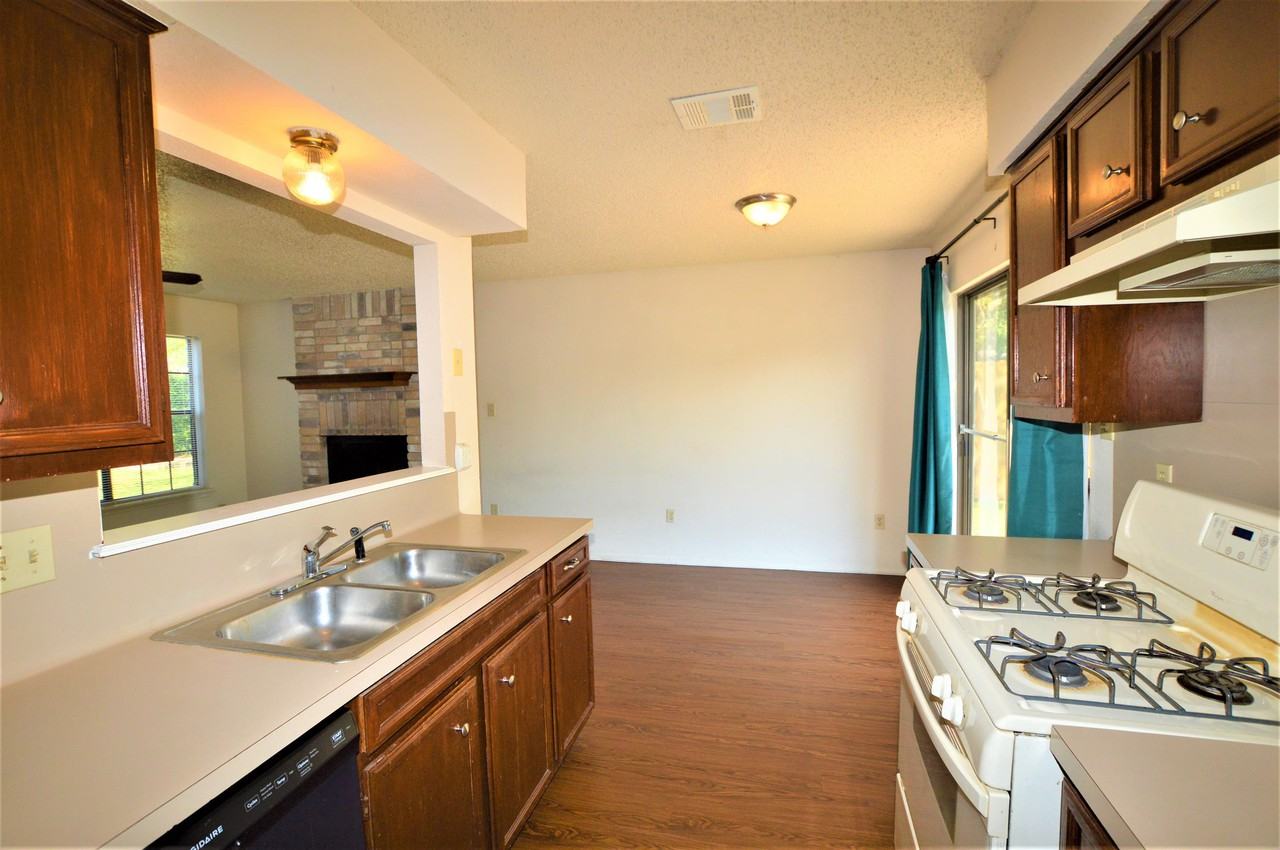 3517 Rollingway Cv #3517A - Photo 2 of 12