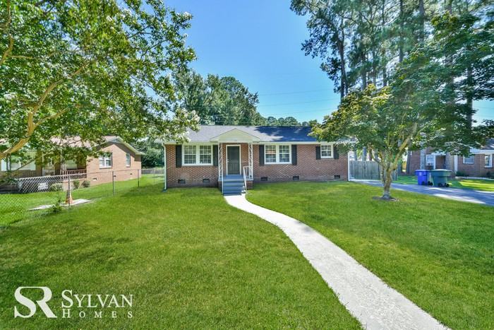 77 Tommy Cir - Photo 2 of 15