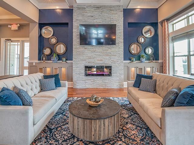 6450 Viewpointe Cir - Photo 7 of 32