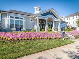 featured image of 6450 Viewpointe Cir