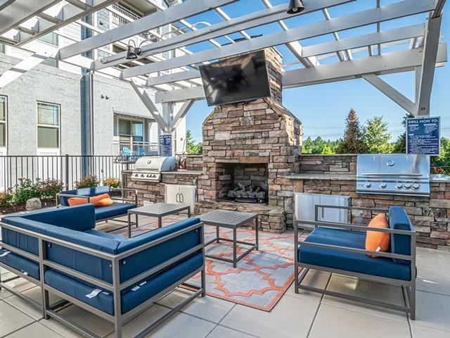 6450 Viewpointe Cir