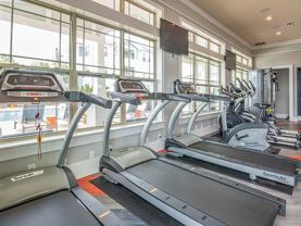 6450 Viewpointe Cir - Photo 1 of 1