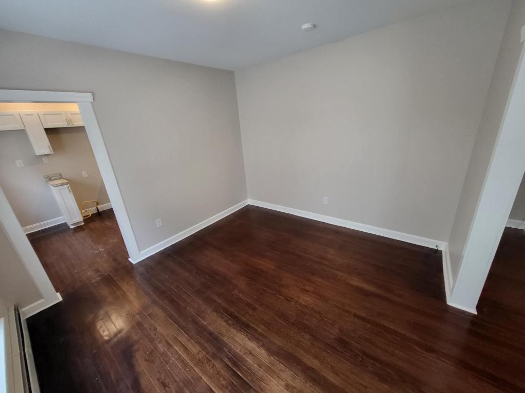 137 Peck Ave Syracuse NY 13206 - Photo 6 of 16